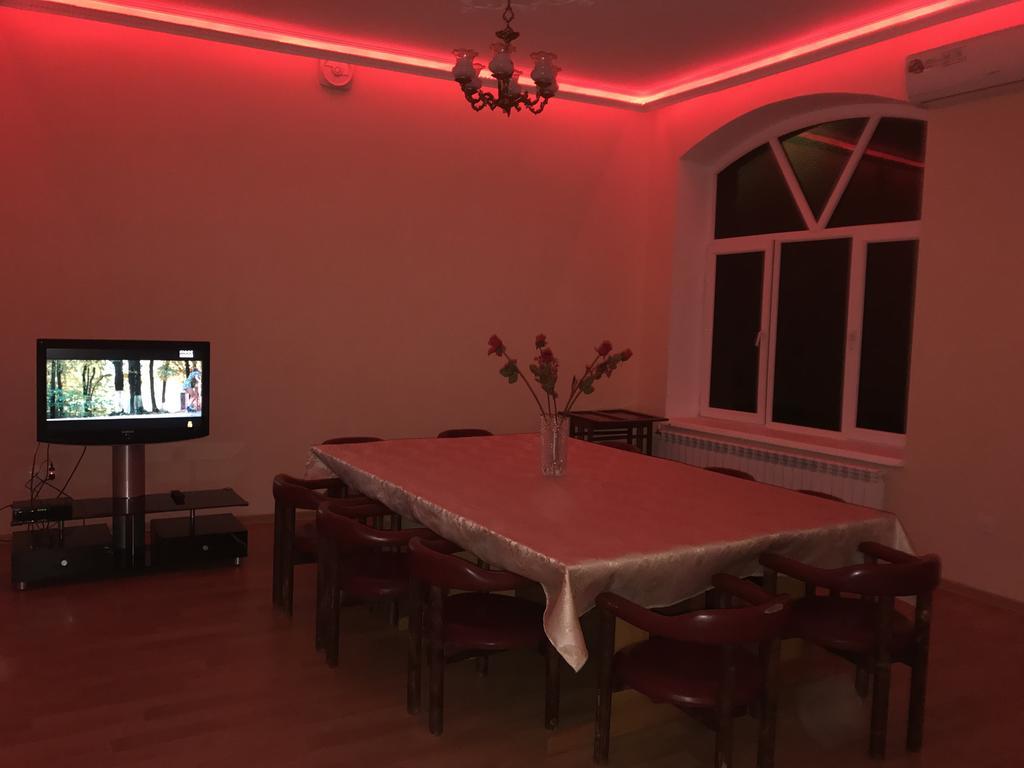 Beaming_House Hotel Şǝki Екстериор снимка