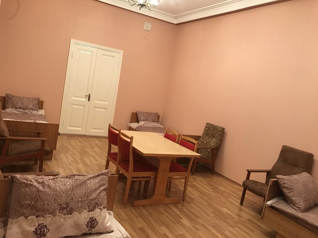 Beaming_House Hotel Şǝki Екстериор снимка